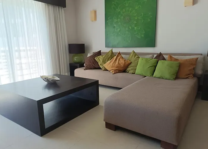 Awesome At Aldea Thai Beachfront Aparthotel 3*