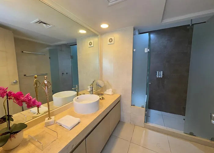 Awesome At Aldea Thai Beachfront Aparthotel 3*